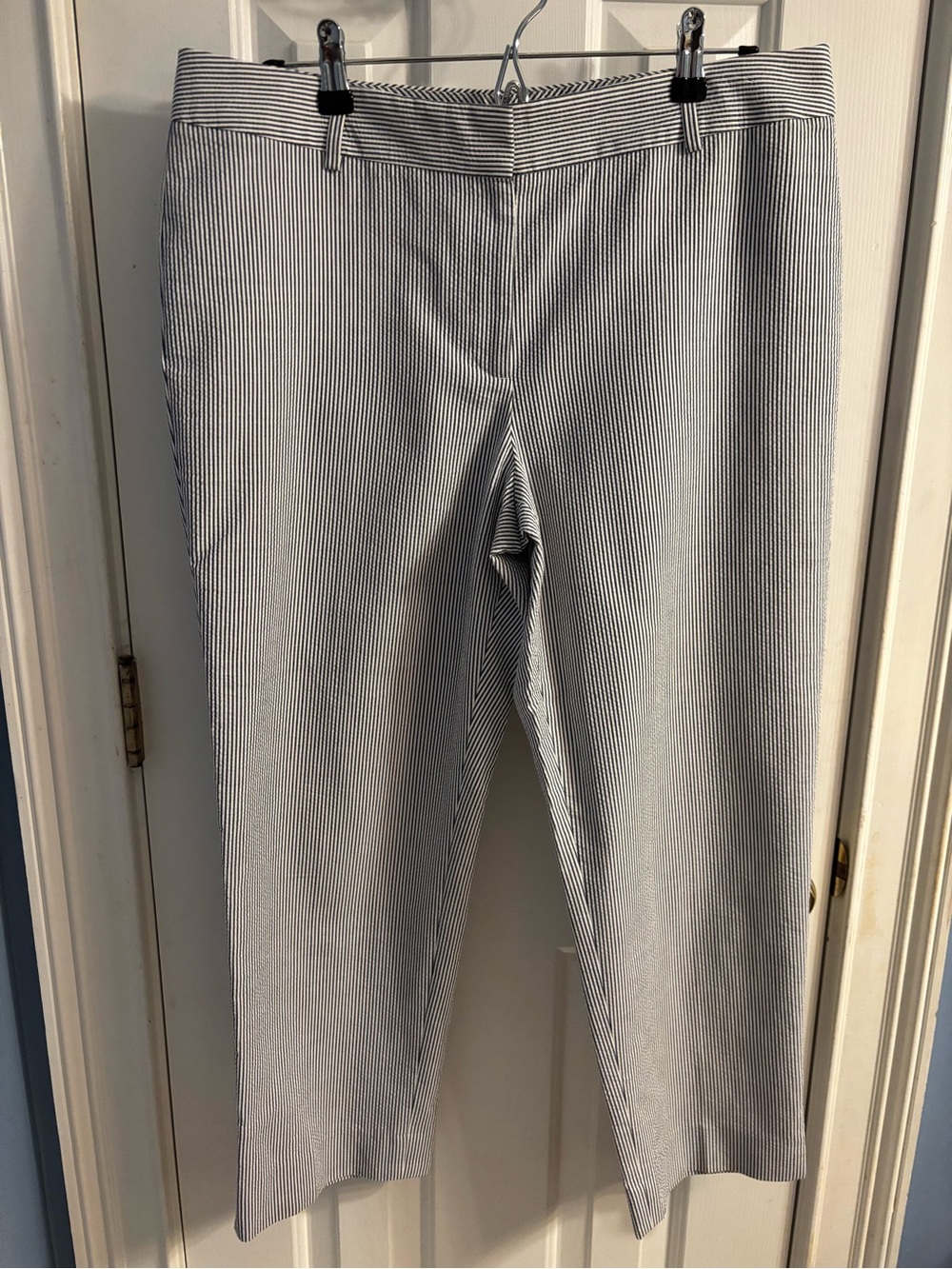 Talbots Signature Seersucker Cropped pants - size 12